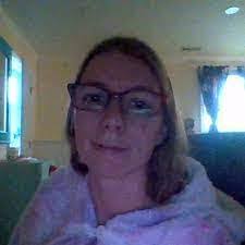 Kelly Kollar's Instagram, Twitter & Facebook