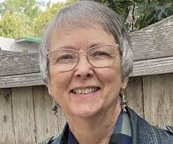 Carolyn Stoneking's Instagram, Twitter & Facebook