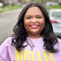 Sherrie Savage's Instagram, Twitter & Facebook