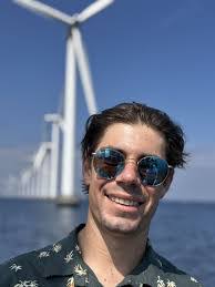 Emily Blethen's Instagram, Twitter & Facebook