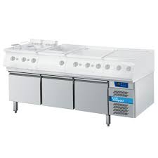 Even though the average kitchen counter depth is around 24 inches, there's always room for customization. Refrigerated Counter Gn1 1 Depth 700 Mm Housing Height 430 Mm 3 Door Cool Compact