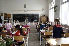 Înalta curte de casație și justiție a confirmat și în cazul profesorilor că aceștia sunt funcționari de stat și, prin urmare, pot fi acuzați și. Statutul De Autoritate PublicÄ In Opinia Profesorilor ConstÄnÅ£eni Nu L Putem Face Pe Profesor FuncÅ£ionar Public Doar DacÄ Vrem SÄ RenunÅ£Äm La CompetenÅ£ele Lui Profesionale Pedagogice