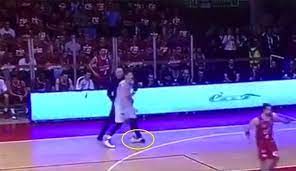 İki sezon boyunca i̇spanyol temsilcisi baskonia forması giyen i̇talyan forvet achille polonara, fenerbahçe beko'ya. Descuido O Adrede La Zancadilla De Repesa A Polonara En La Final De Italia Video