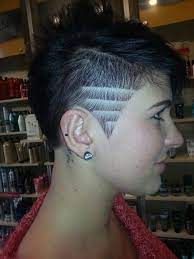Pin By Marquel Layton On Cute Thangs 3 Half Shaved Hair Shaved Side Hairstyles Hair Tattoos