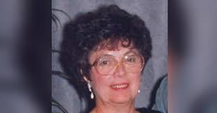 Julie Dinkins's Instagram, Twitter & Facebook