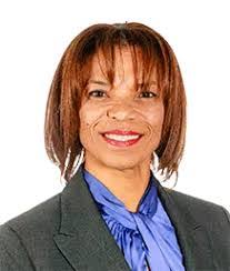 Beth Robin's Instagram, Twitter & Facebook