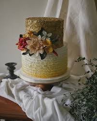 There are 422 two layer cake for sale on etsy, and they cost $33.12 on average. 2 Tier Cake Engagement Cake By Twenty Two Cakes Bridestory Com