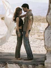Enrique iglesias jennifer lopez new hit!!! Jennifer Love Hewitt And Enrique Iglesias Photos Jennifer Love Hewitt And Enrique Iglesias Picture Gallery Famousfix