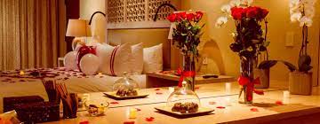 How To Decorate A Hotel Room For Boyfriend Birthday Birthday Presents Ideas Romantic Hotel Rooms Romantic Bedroom Colors Bedroom Ideas For Couples Romantic