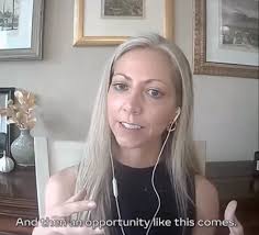 A real moment about freaking out, figuring it out, and everything in  between with Zoe Moss. 🔗Click the link in bio to listen or watch the  latest episode! #PodcastEpisode #PodcastCommunity #BehindTheMic  #WomenInBusiness #