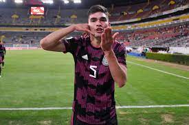 En partidos por eliminatorias mundialistas mexico gano 8 (25 goles), honduras 2 (10) y empataron 3 veces. 6fsstrkuc987bm