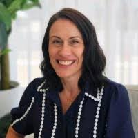 Caitlin Spear's Instagram, Twitter & Facebook