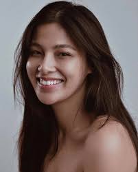 Here's a photo of Maika Rivera to bless our newsfeed. Waiting for her  biggest break! ✨