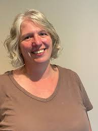 Please join us in congratulating Ruth Ennis! Ruth was recently hired as the  Senior Education Specialist who will supervise CREC Soundbridge Teachers of  the Deaf/Hard of Hearing. Ruth comes to this position