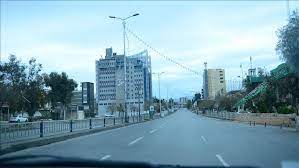 قرر مجلس الوزراء العراقي اليوم فرض حظر التجوال الشامل لمدة 10 أيام في العراق وذلك للحد ويشمل قرار حظر التجوال الشامل وفقا للبيان غلق المولات والمطاعم والكافتيريات والمقاهي. ÙƒÙˆØ±ÙˆÙ†Ø§ Ø¥Ù‚Ù„ÙŠÙ… ÙƒØ±Ø¯Ø³ØªØ§Ù† Ø¨Ø´Ù…Ø§Ù„ Ø§Ù„Ø¹Ø±Ø§Ù‚ ÙŠÙ…Ø¯Ø¯ Ø­Ø¸Ø± Ø§Ù„ØªØ¬ÙˆØ§Ù„ 5 Ø£ÙŠØ§Ù…