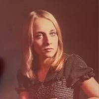 Lori Grattan's Instagram, Twitter & Facebook