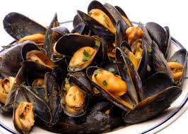 La zuppa forte è una pietanza che scalda il cuore dei napoletani da intere generazioni. Zuppa Di Cozze Napoletana La Ricetta E Dove Mangiarla Lacooltura