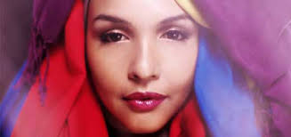 Her birthday, what she did before fame, her family life, fun trivia facts, popularity rankings, and more. Raja Bahrin Noryn Aziz Jalani Proses Sulh Sensasi Selebriti