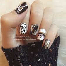 32 Super Cool Pink Nail Designs That Every Girl Will Love Polish And Pearls New Years Eve Nails New Year S Nails New Years Nail Art