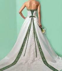 Maybe you would like to learn more about one of these? Pin Von Esmeralda Auf Besondere Kleidung Grune Hochzeitskleider Keltische Hochzeitskleider Und Kleid Hochzeit