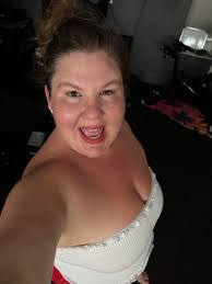 Jacklyn Wade's Instagram, Twitter & Facebook