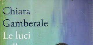 Johnny è un bambino, ha sette anni e la sua storia fa testi e musiche di un uomo, anche chitarrista di lucio battisti, che hanno raccontato un mondo. Le Luci Nelle Case Degli Altri Di Chiara Gamberale Archivi Nuova Irpinia