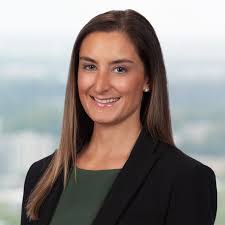 Jennifer Mendonca's Instagram, Twitter & Facebook