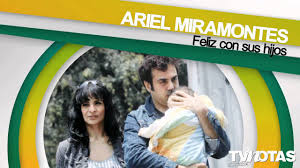 Ariel miramontes nació el 31 de julio de 1970 en ciudad de méxico, su gusto por la actuación siempre estuvo presente y aunque llegó a cursar la carrera de ciencias de la comunicación, misma que eventualmente abandonó para dedicarse a lo que de verdad lo apasionaba, fue así que estudió arte dramático en el instituto nacional de bellas artes (inba) —sí, se trata de un actor clásico. Ariel Miramontes Familia Peluche Hacen Publica Su Relacion Amorosa