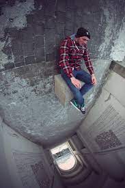 Creative Points Of View In Character Writing 5 Examples Now Novel Forced Perspective Photography Illusion Photography Perspective Photography