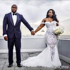 Plus Size African 2018 Mermaid Lace Wedding Dresses Off Shoulder Illusion Bodice Sleeveles African Wedding Dress Lace Mermaid Wedding Dress Trumpet Bridal Gown