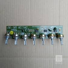Rangkaian ini boleh anda pakai untuk penguat encoder, sebelum masuk ke input pemancar, untuk trimpot anda gunakan yang berukuran 10k. Kit Penguat Mic Roland Mixer Rolland Rails Electronic Facebook