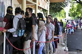 Pengangguran struktur pengangguran ini berlaku apabila sesebuah negara mengalami perubahan struktur ekonomi. Presiden Jokowi Tingkat Pengangguran 2021 Ditargetkan 7 7 9 1 Persen Antara News