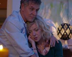 Explosion en pleine mer #2 episode 2. Marc En Cavale Lucie Amoureuse Et Margot Met Le Feu A La Ferme Demain Nous Appartient 25 01 2019 Nouveautes Tele Com
