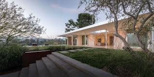 Trade professionals can select and purchase from daltile's product portfolio at this location. The Architects Keeping L A Modernism Alive C Magazine