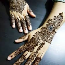 Henna yang bagus tergantung dengan campuran bahan yang digunakan dan bagaimana kualitas tanaman henna itu sendiri. Cobalah 10 Rekomendasi Merek Henna Kualitas Terbaik Untuk Hasil Henna Memukau Dan Indah 2019