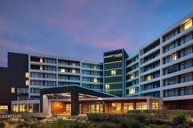 Courtyard Seattle Downtown Lake Union | £30pp Deposits