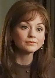 Nora Everett's Instagram, Twitter & Facebook