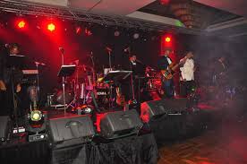 Find the top 100 r&b songs for the year of 1976 and listen to them all! Top 100 Bar Band Songs