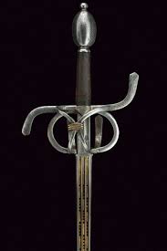 A Set With Rapier And Left Hand Dagger 4 In 2020 Swords Medieval Sword Small Sword