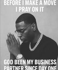 WE ALL BOSSES OVER HERE THAT'S HOW I BUILT MY TEAM. BEALE က B BLUES PRE  BALENIAGA