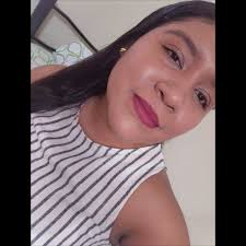 Yo registrando mi entrada en el jale: