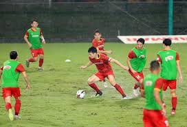 Đơn côi một mình, cô thợ máy tàu viễn dương. Hoang Ä'á»©c Cháº¥n ThÆ°Æ¡ng Sau Pha Va Cháº¡m Vá»›i Minh VÆ°Æ¡ng