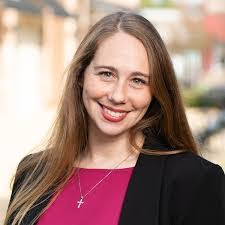 Maria Floyd's Instagram, Twitter & Facebook