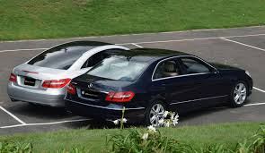 Mercedes Benz E 250 W 212 2013 Mercedes Benz E 250 C 207 2010 Photo Jorge A Medellin Mbenz Expert Mercedes Benz Mercedes Benz C