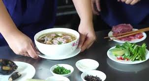 Nak makan dengan nasi putih boleh, cicah roti pun sedap. Resepi Sup Daging Ala Vietnam Resepikek Camored Com
