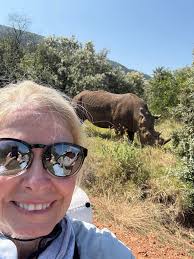 Walking with the rhinos and tent camping .. glamping!🦏