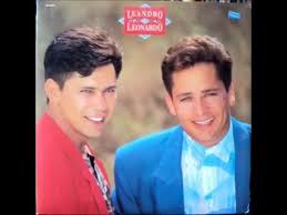✔️ entra ya y karaoke, karaokes gratis, canciones para karaoke, karaoke player, karaokes en español, karaoke kar, midi karaoke, karaoke canciones, musica karaoke. 20 Anos Apos A Morte De Leandro Veja Como Estao Os Filhos Do Cantor