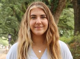 Laura Brosseau's Instagram, Twitter & Facebook