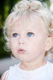 Ben and angela ihegboro, originally from nigeria, essentially beat incredible odds in giving birth to the girl, named nmachi. Cute Blond Baby Girl With Blue Eyes Blonde Babies Baby Girl Blue Eyes Blond Baby