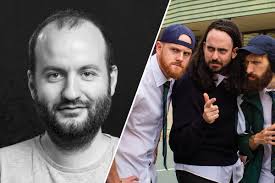 Donna Max's Instagram, Twitter & Facebook